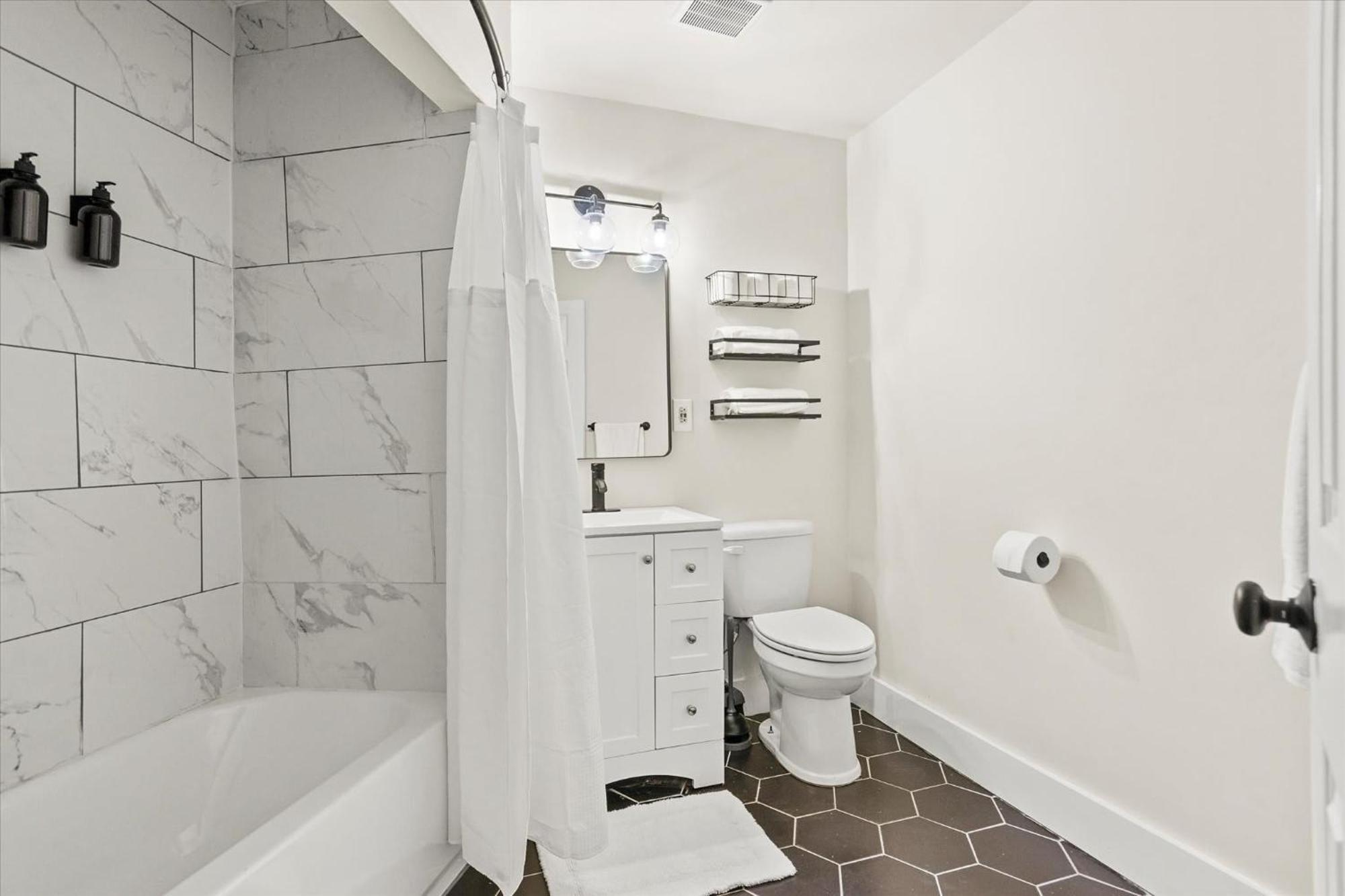 Modern Near Merrimack Park *